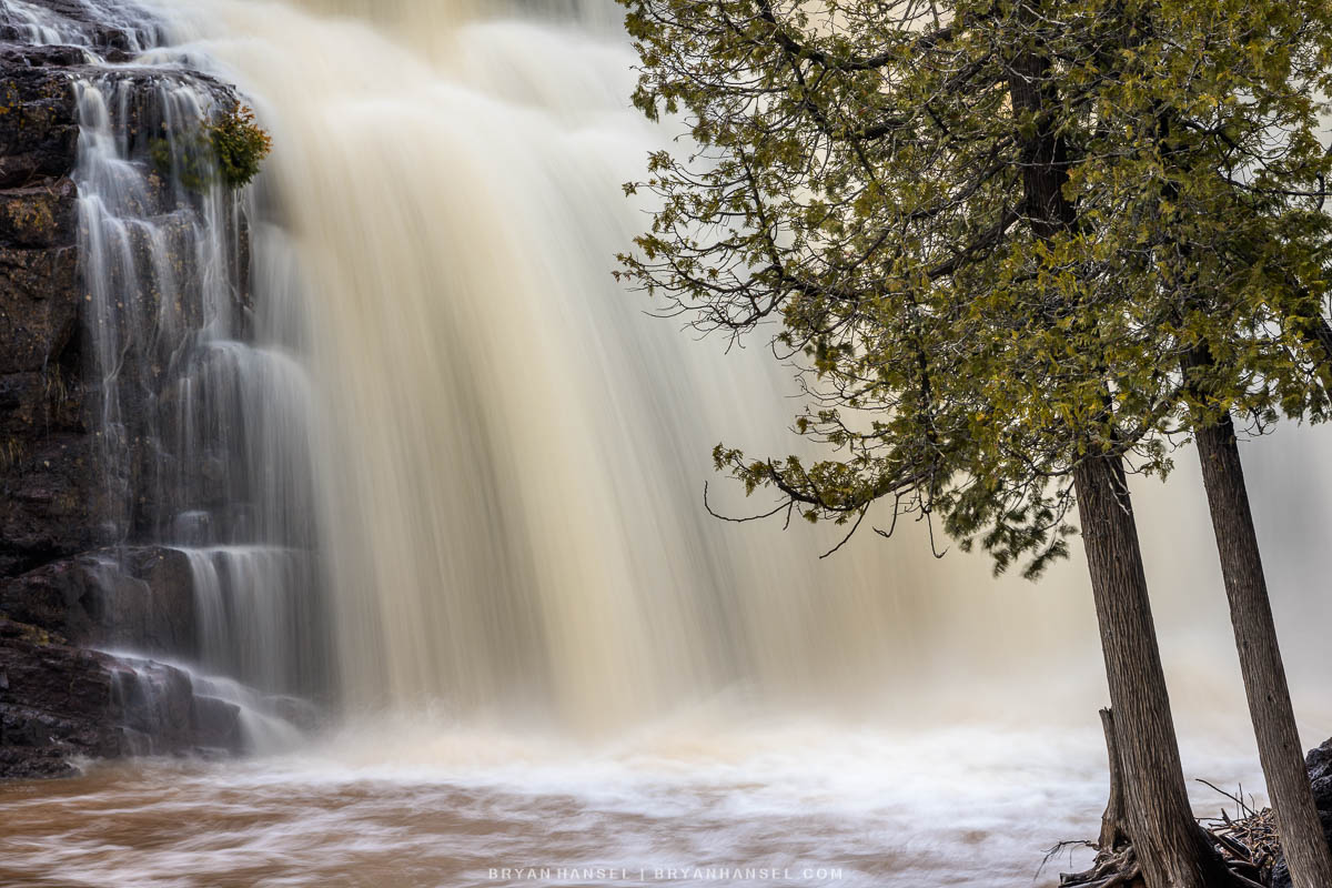 waterfall near Duluth photo workshop